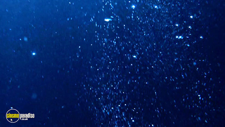 A still #14 from The City and the City (2018)