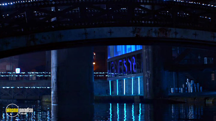 A still #13 from The City and the City (2018)