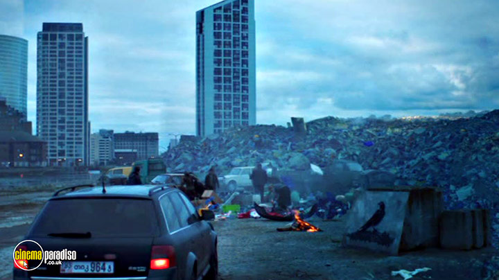 A still #27 from The City and the City (2018)
