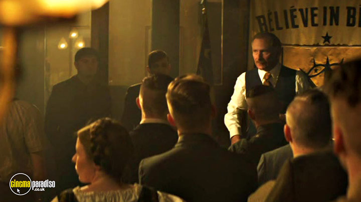 A still #29 from The City and the City (2018)