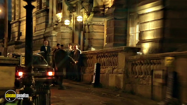 A still #53 from The City and the City (2018)