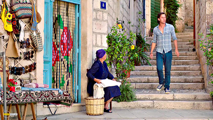 A still #18 from Mamma Mia! Here We Go Again (2018)