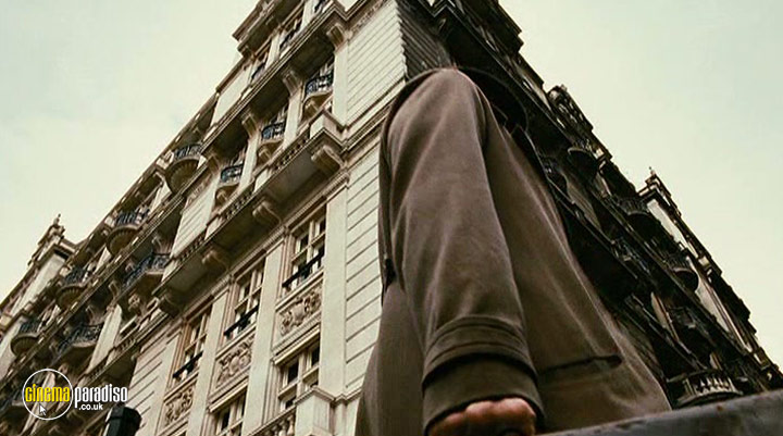 A still #4 from Miss Pettigrew Lives for a Day (2008)