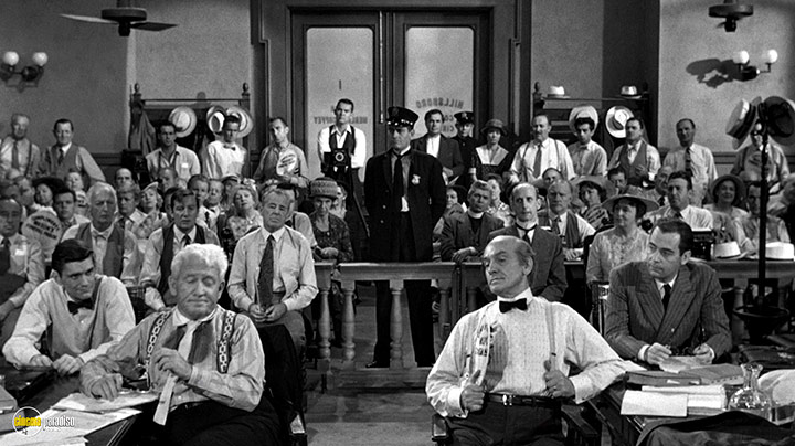A still #106 from Inherit the Wind (1960)
