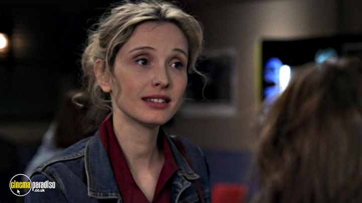 A still #4 from ER: Series 8 (2001)