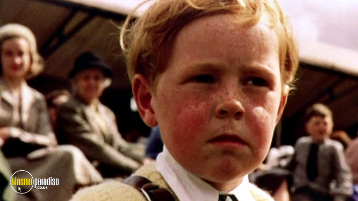 A still #4 from Roundabout: A Year in Colour: 1963 (1963)