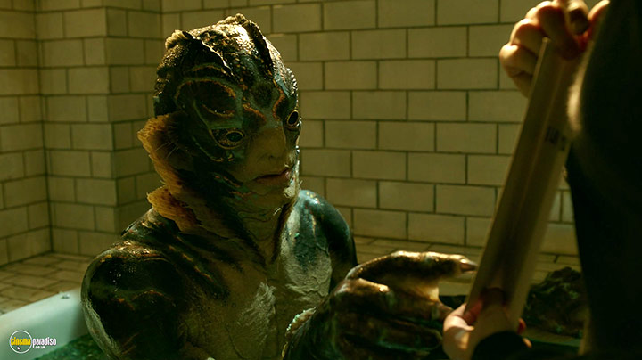 A still #27 from The Shape of Water (2017)