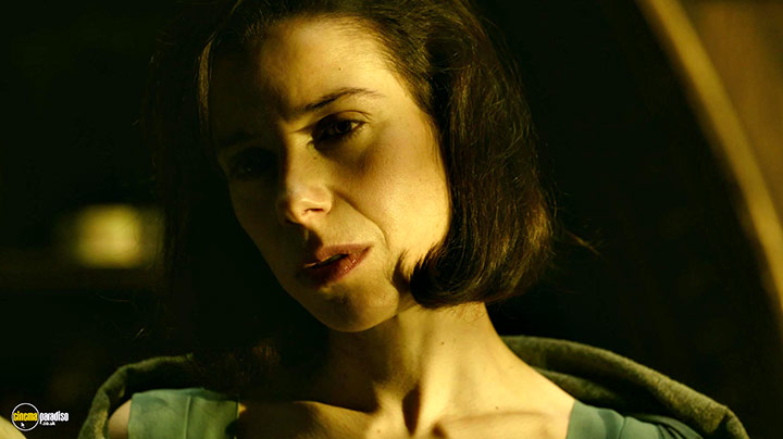 A still #21 from The Shape of Water (2017)