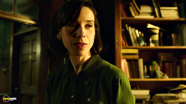 A still #15 from The Shape of Water (2017)