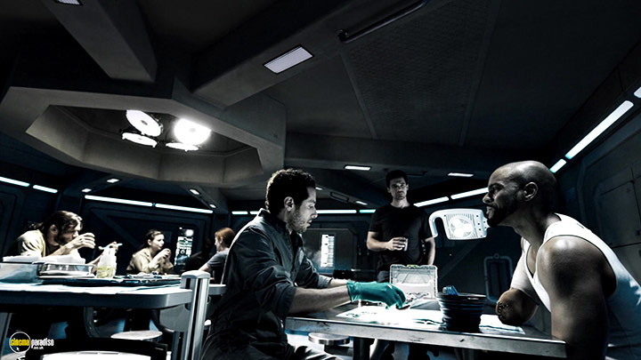 A still #12 from The Expanse: Series 1 (2015)