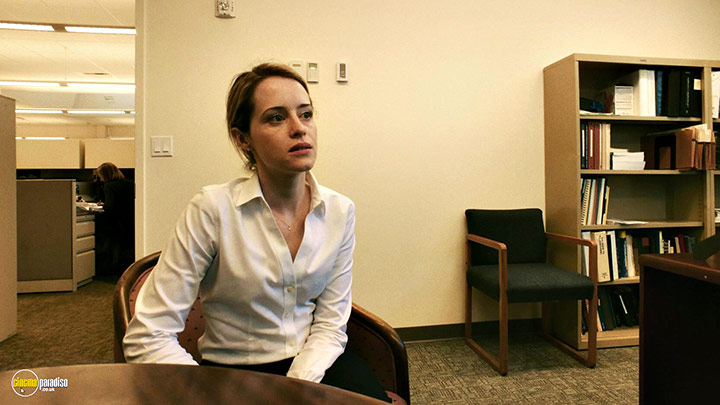 A still #15 from Unsane (2018)