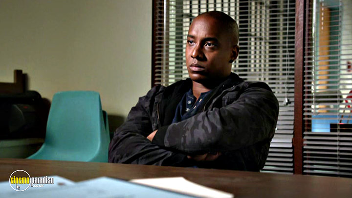 A still #9 from Shades of Blue: Series 2 (2017)