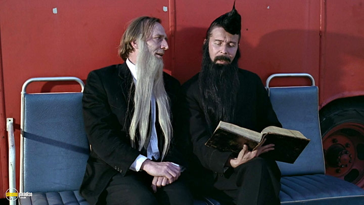 A still #28 from Leningrad Cowboys Go America (1989)