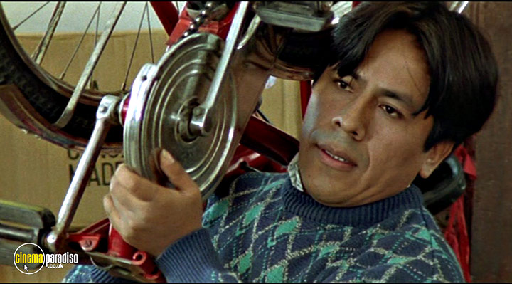 A still #13 from Lost Embrace (2004)