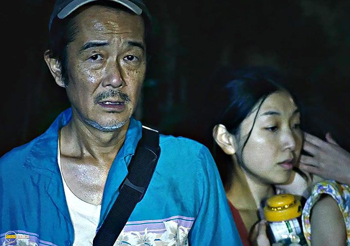 A still #13 from Shoplifters (2018)