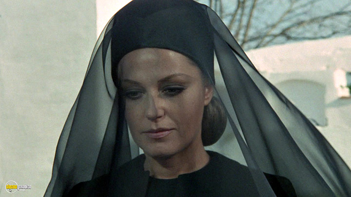 A still #12 from In the Eye of the Hurricane (1971)