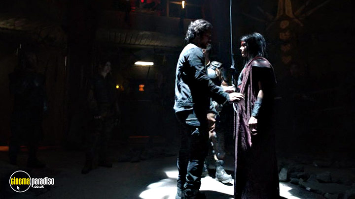 A still #14 from The 100: Series 5 (2018)