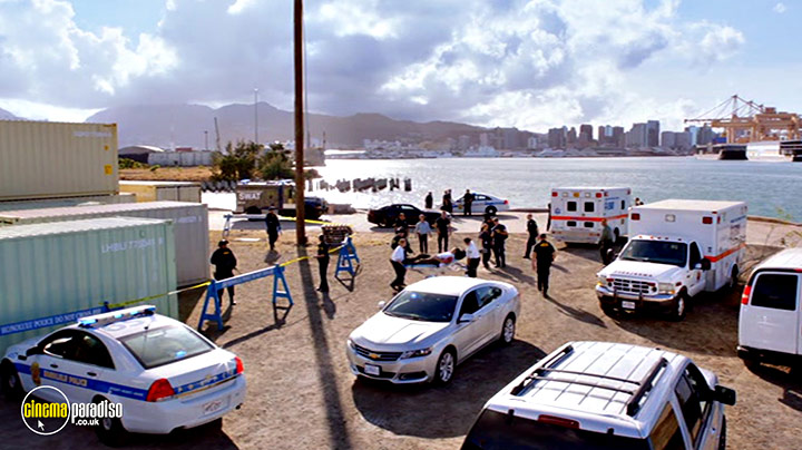A still #21 from Hawaii Five-0: Series 8 (2017)