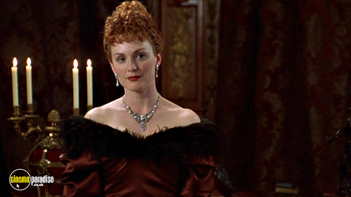 A still #4 from An Ideal Husband (1999)