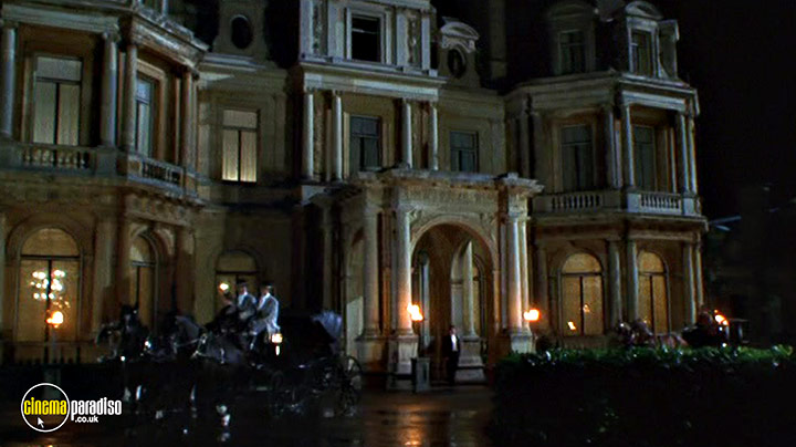 A still #13 from An Ideal Husband (1999)