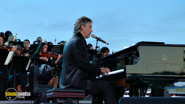 A still #1 from Andrea Bocelli: Vivere: Live in Tuscany (2007)