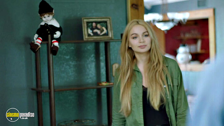 A still #17 from The Elf (2017)