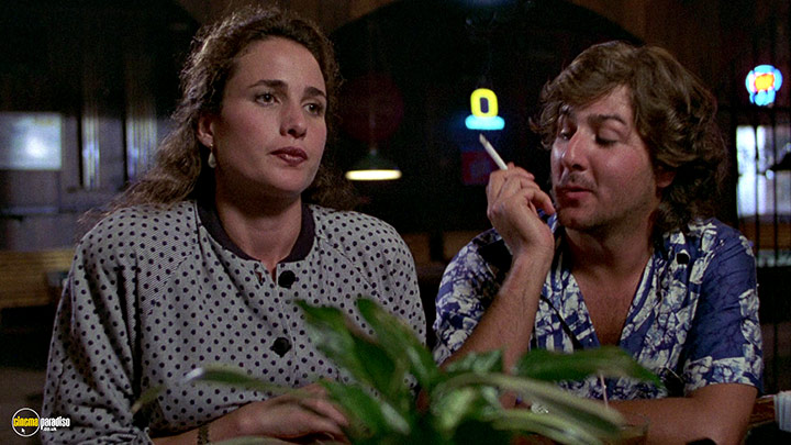 A still #17 from Sex, Lies and Videotape (1989)