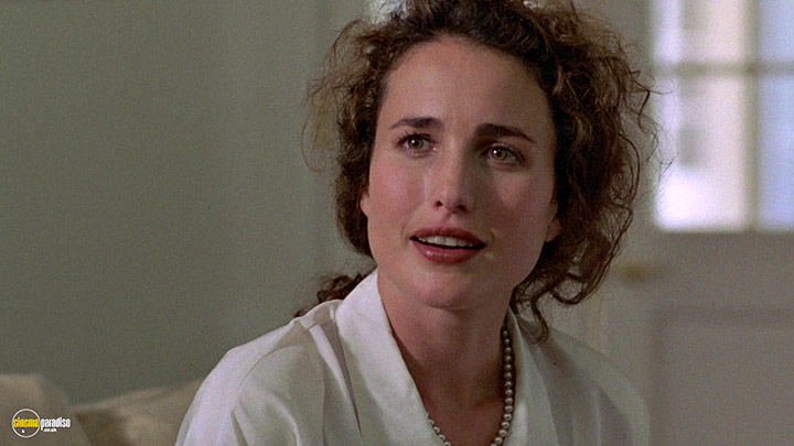 A still #4 from Sex, Lies and Videotape (1989)