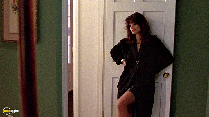 A still #11 from Sex, Lies and Videotape (1989)