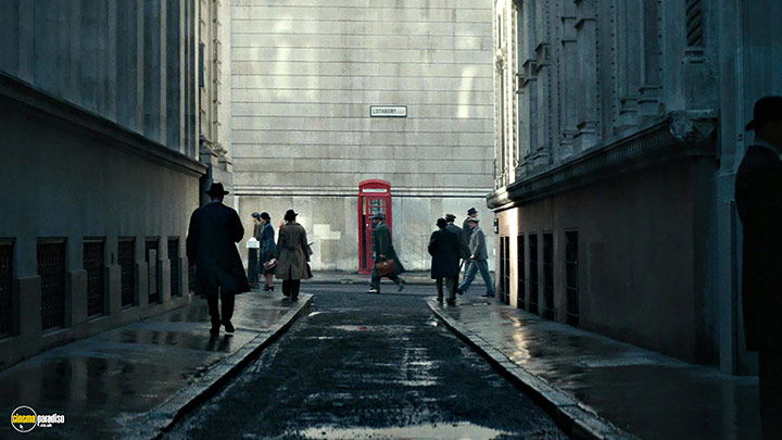 A still #26 from Christopher Robin (2018)