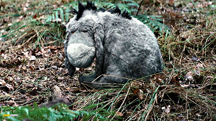 A still #22 from Christopher Robin (2018)