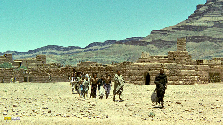 A still #26 from Oedipus Rex (1967)