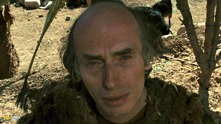 A still #7 from Oedipus Rex (1967)