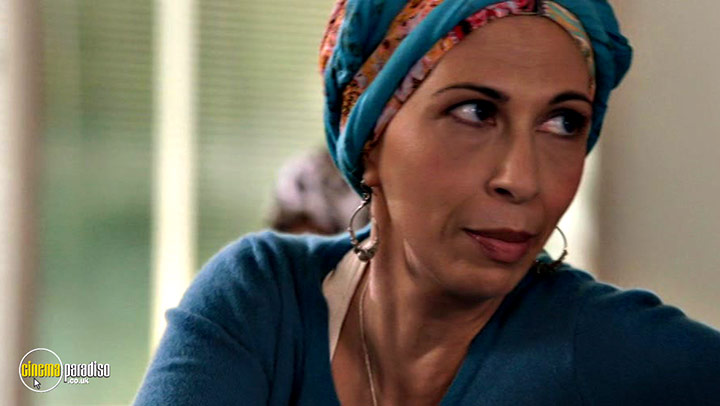 A still #9 from Parenthood: Series 4 (2013)