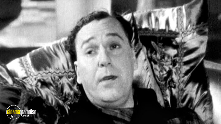 A still #3 from The Ghost Camera / Juggernaut (1936)