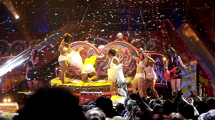 A still #22 from Pink: Funhouse Tour: Live in Australia (2009)
