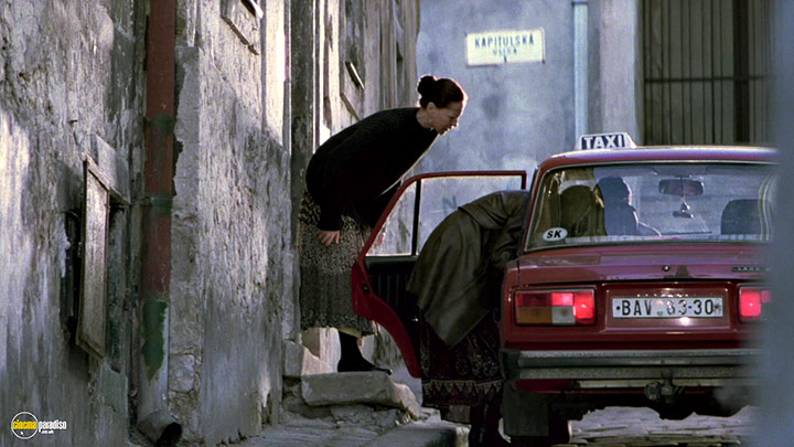 A still #7 from Crazy Six (1997)
