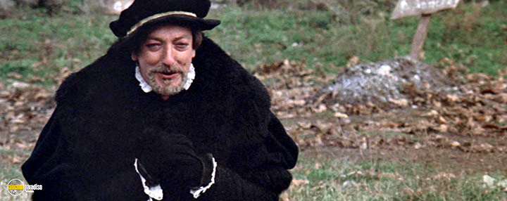 A still #4 from The Sinful Nuns of St. Valentine (1974)
