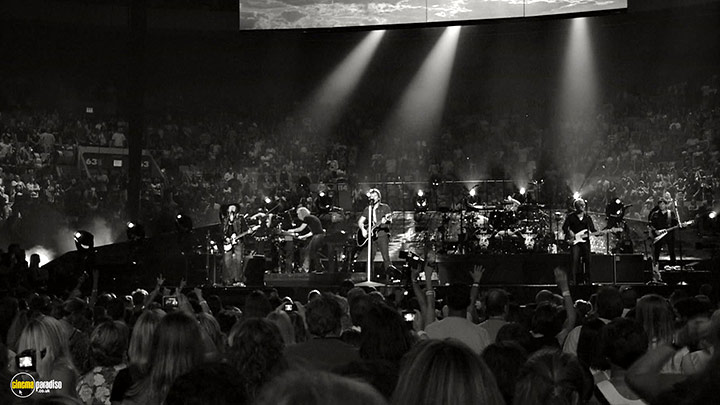 A still #18 from Bon Jovi: Live at Madison Square Garden (2009)