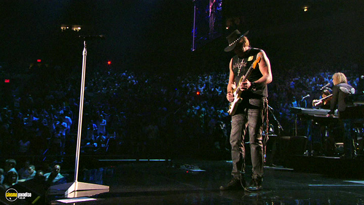 A still #13 from Bon Jovi: Live at Madison Square Garden (2009)