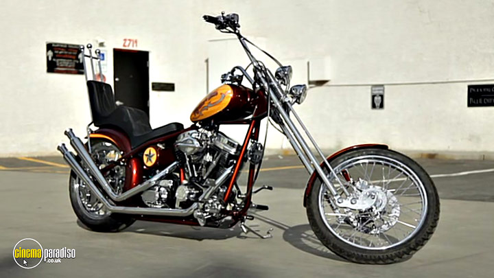 A still #11 from Counting Cars: Series 2 (2013)
