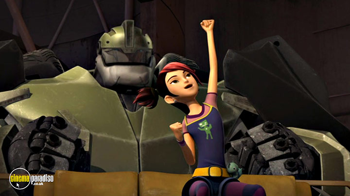 A still #27 from Transformers Prime: Series 1: Part 5 (2011)