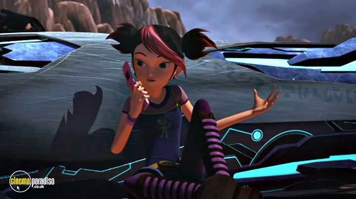 A still #25 from Transformers Prime: Series 1: Part 5 (2011)
