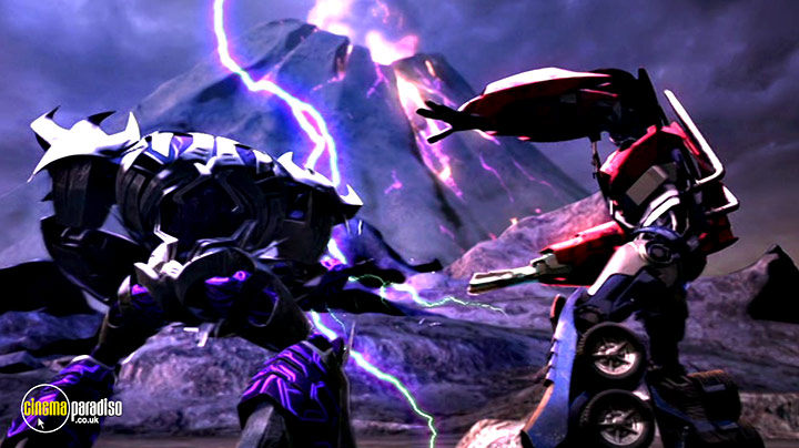 A still #7 from Transformers Prime: Series 1: Part 5 (2011)