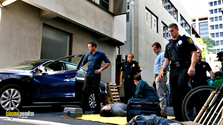 A still #27 from Hawaii Five-0: Series 5 (2014)