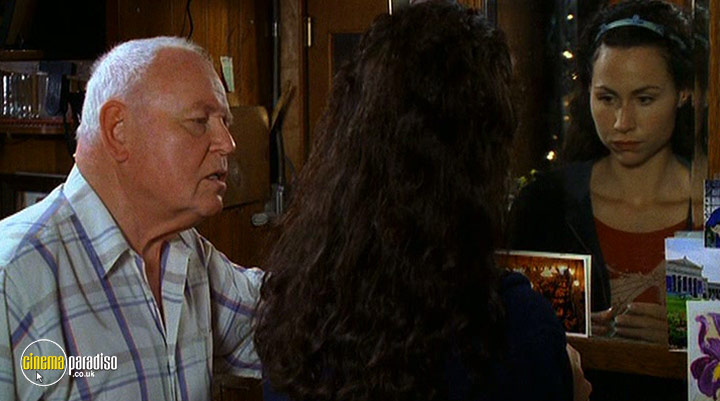 A still #18 from Return to Me (2000)