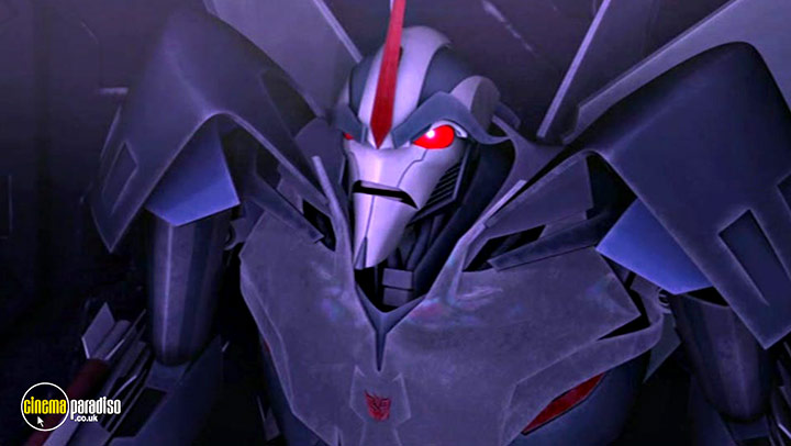 A still #13 from Transformers Prime: Series 2: Part 1 (2012)