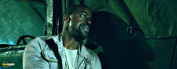 A still #7 from The Predator (2018)