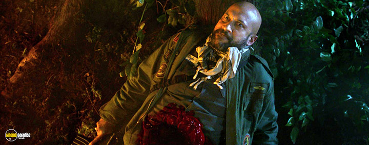 A still #15 from The Predator (2018)