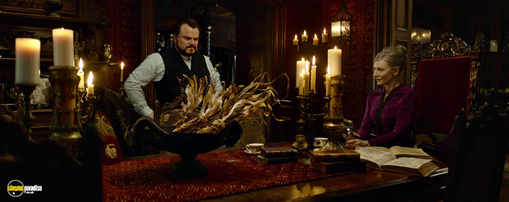 A still #25 from The House with a Clock in Its Walls (2018)